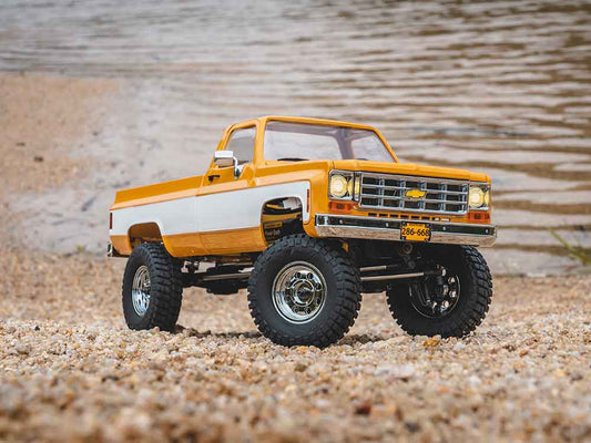 New Fms 1:18 Fcx18 Chevrolet K10 Pickup Remote Control Model Simulation Climbing Four-wheel Drive Truck